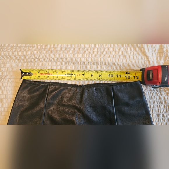 Forever 21 - Black Asymmetrical Faux Leather Skirt - Picture 5 of 7